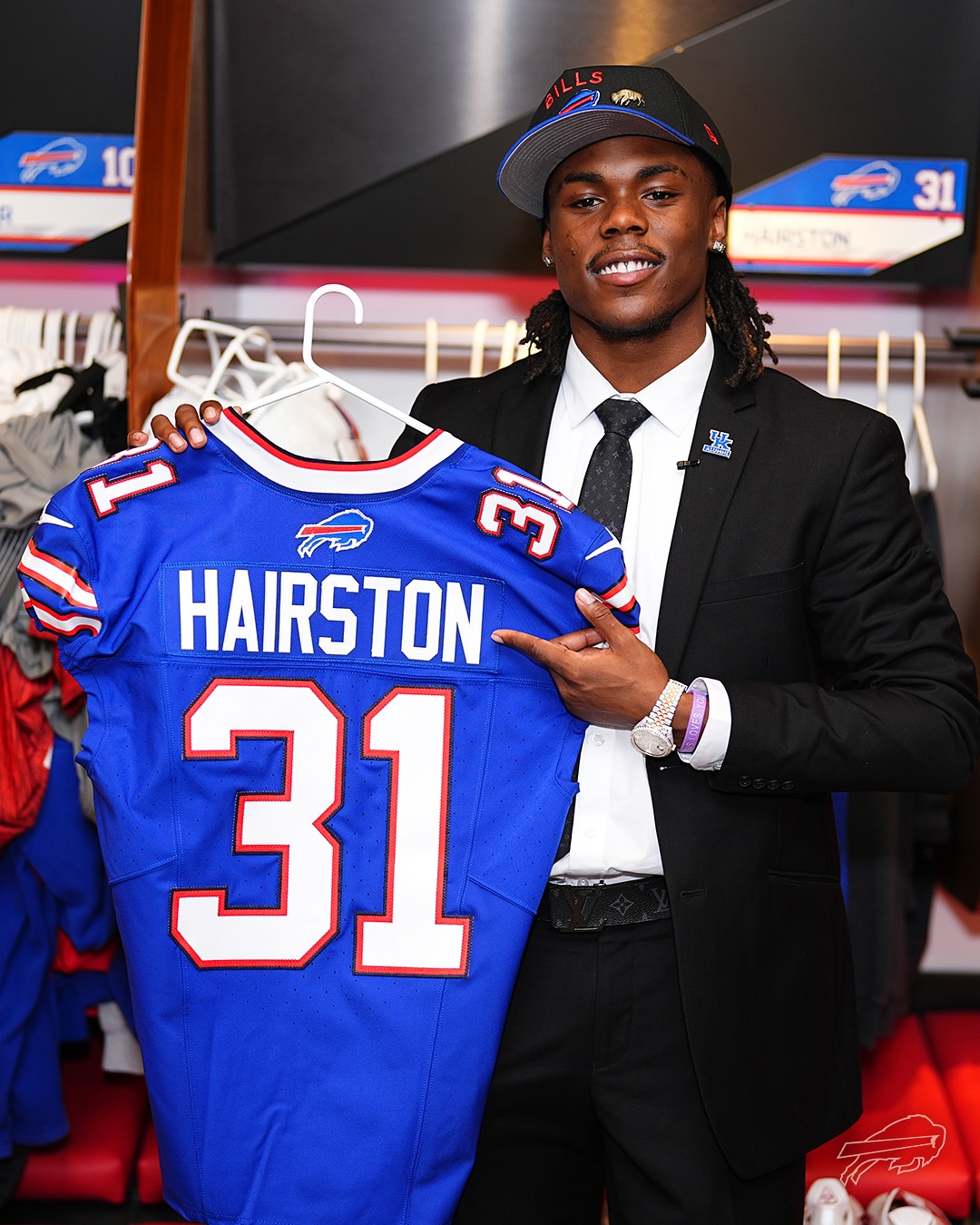 Kentucky cornerback gets new team colors after being selected 30th overall.