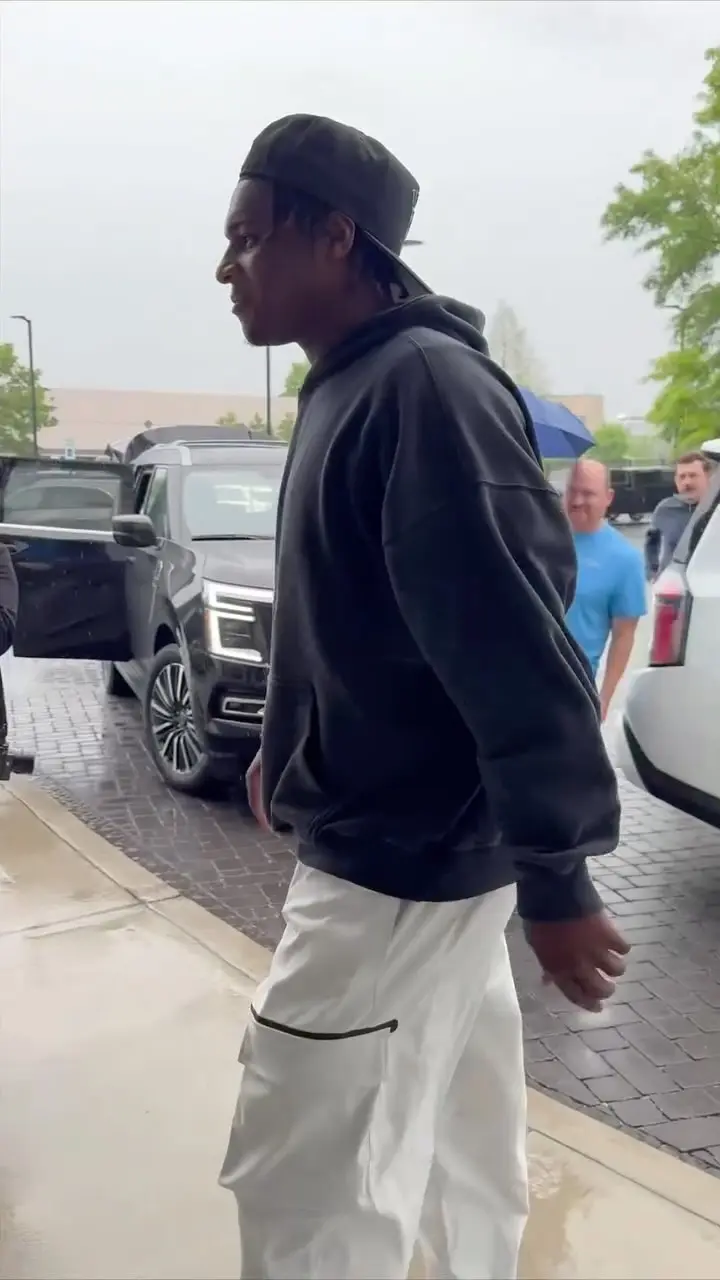 Cam Ward Arrives At Titans’ Ascension Saint Thomas Sports Park In Style Cam Ward Arrives At Titans' Ascension Saint Thomas Sports Park In Style