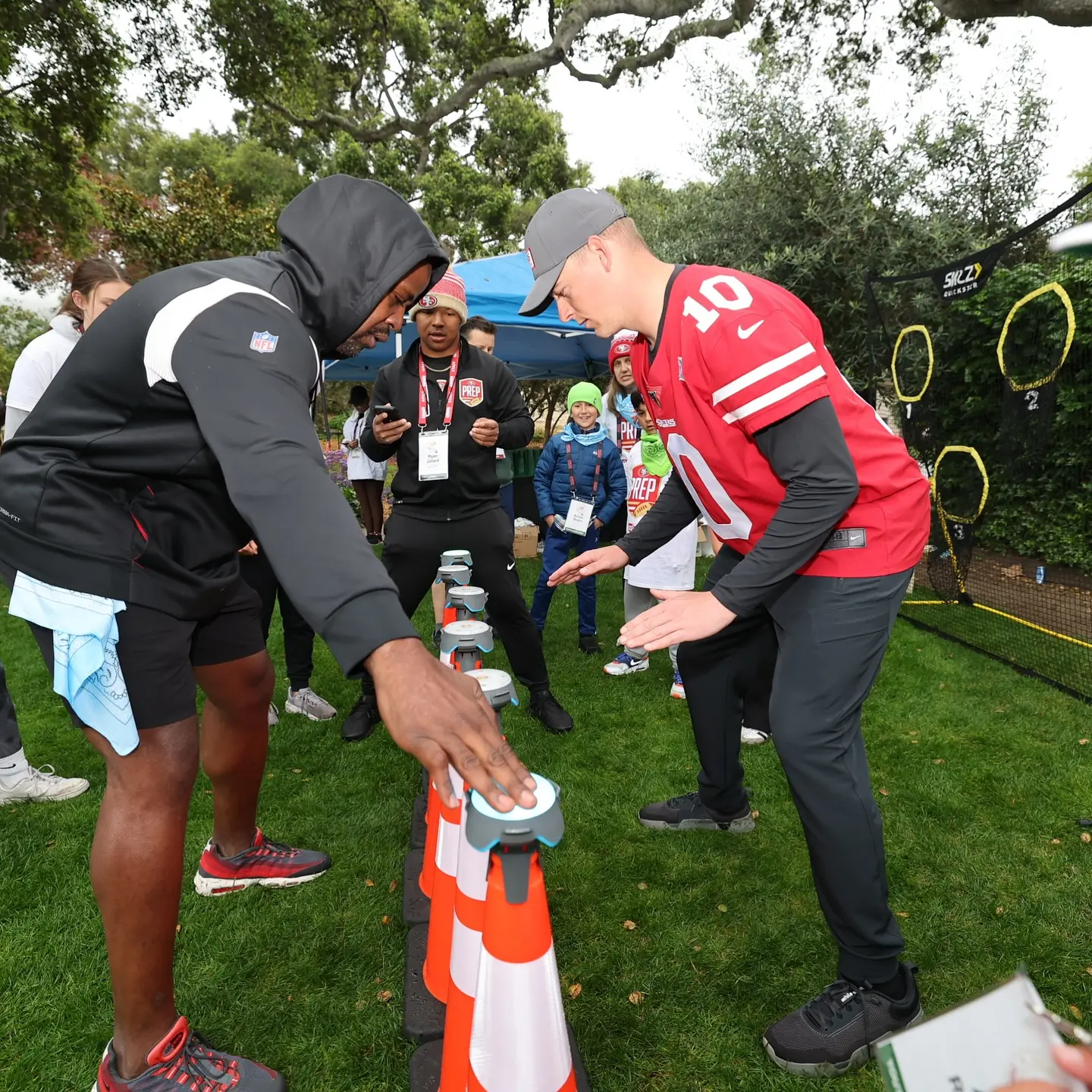 Bandana Blitz Energizes 49ers Prep Team
