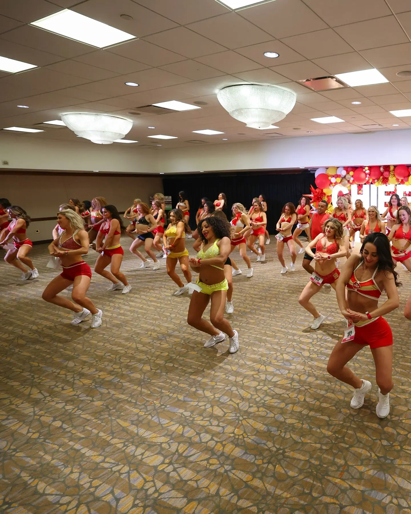 Chiefs Celebrate Finals Weekend With Final Dance