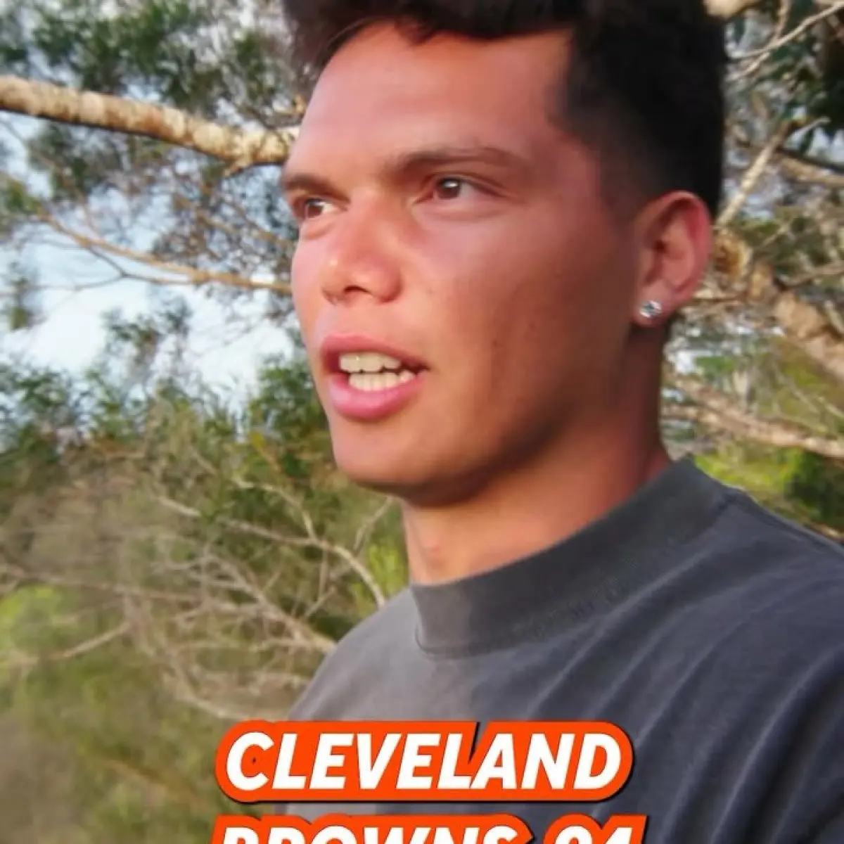Dillion Gabriel’s Bird Call Draft Prediction Shocks Fans NFL draft buzz as rookie predicts his team, pick number with a bird call power play now!!!