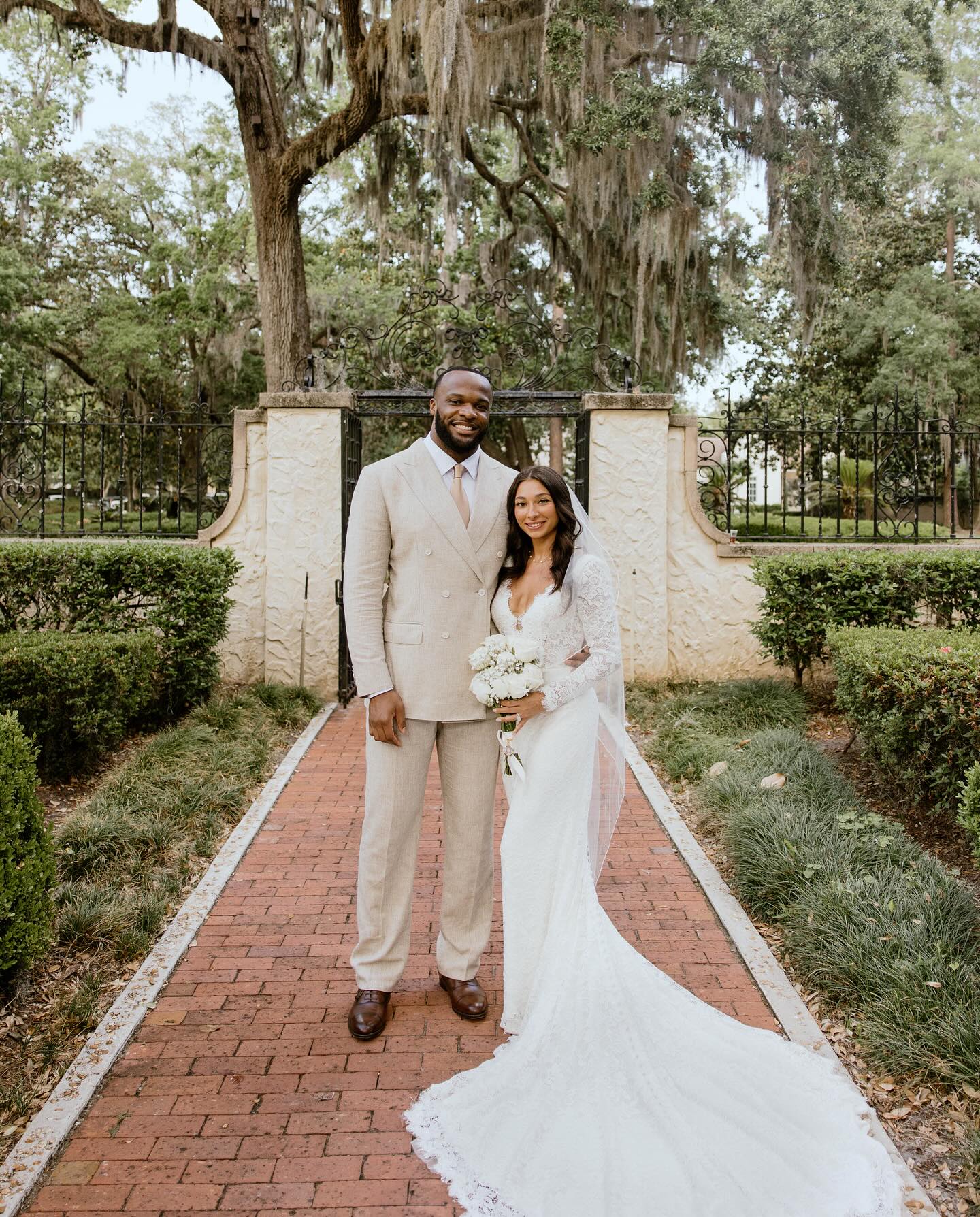 Isaiah Foskey’s The Fos: Key Update From A Saints Star Dynamic update on Isaiah Foskey’s posts highlight athletic prowess and lifestyle flair!!!