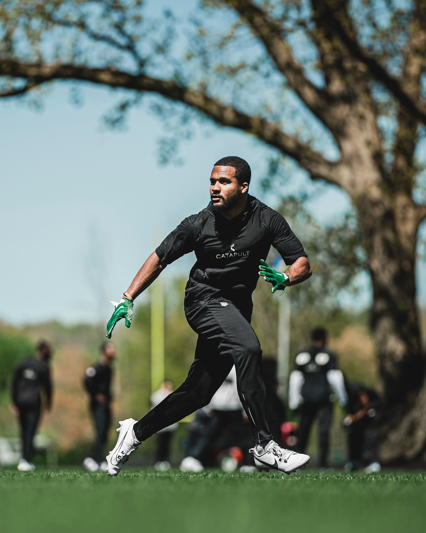 Jets Return To The Outdoors