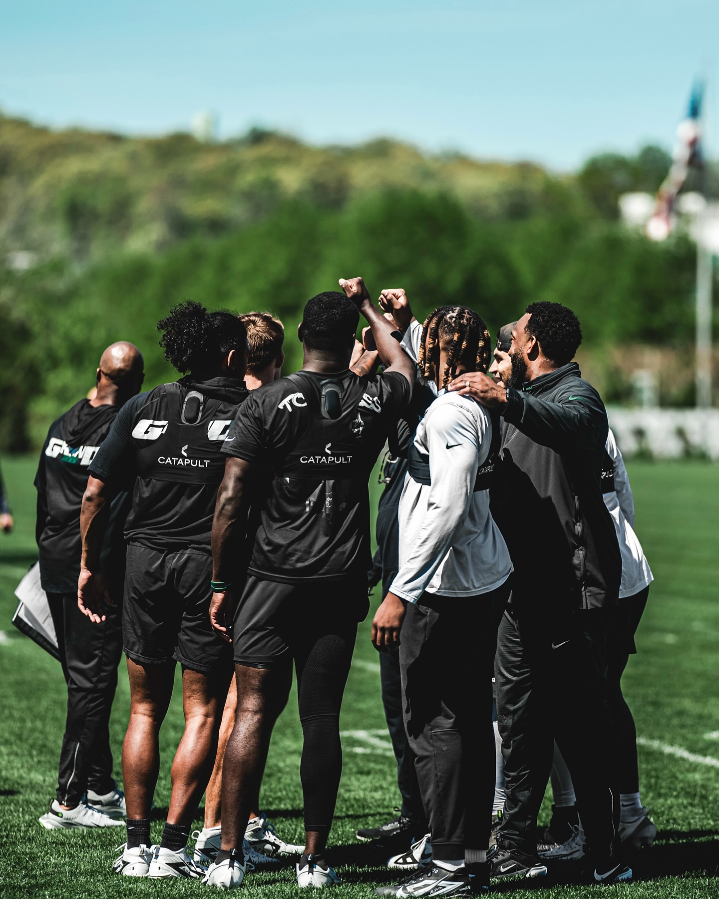 Jets Return To The Outdoors