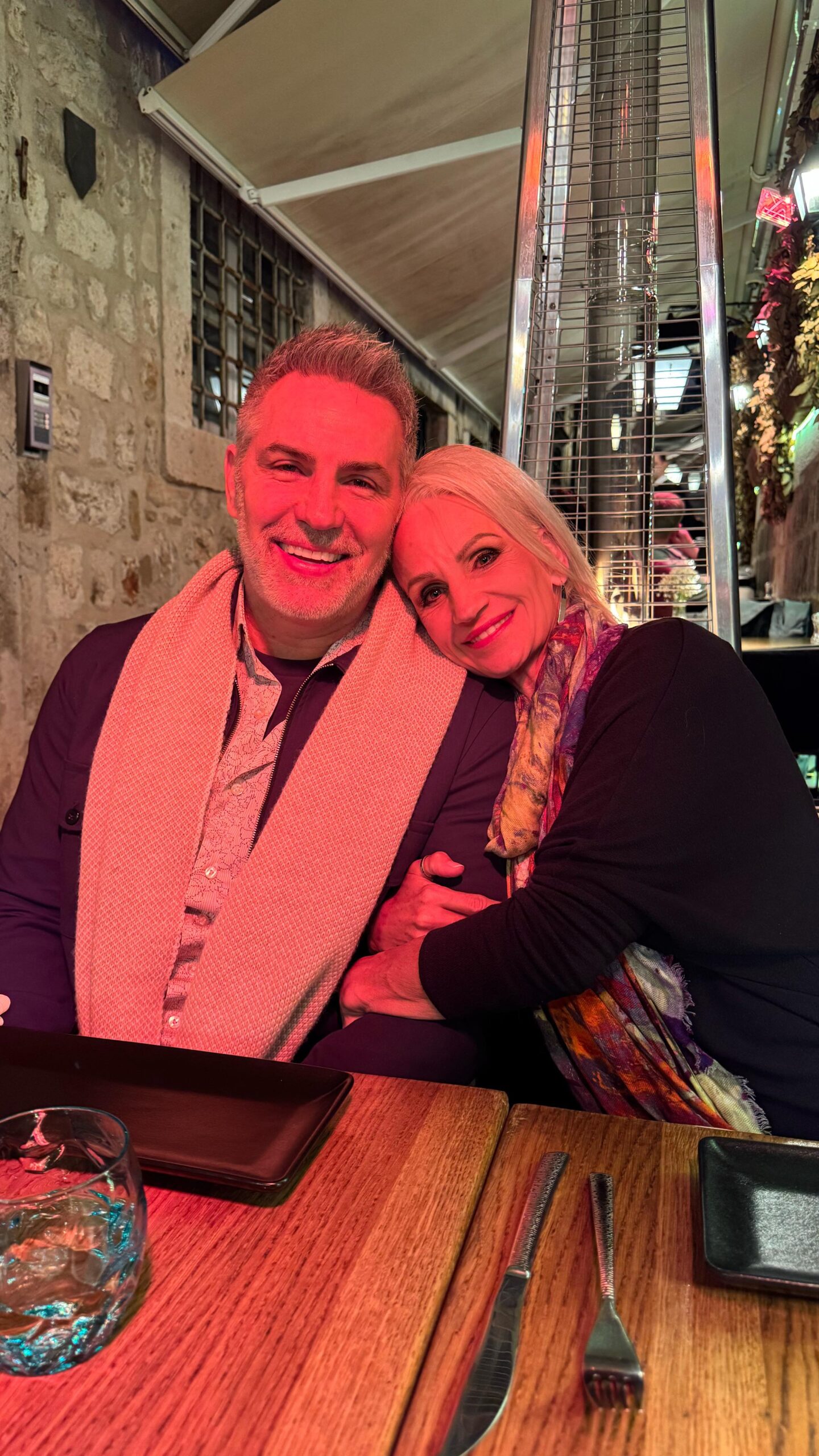 Kurt Warner Embraces New Coaching Chapter NFL icon Kurt Warner pivots to coaching, signaling a vibrant retirement and fresh chapter.