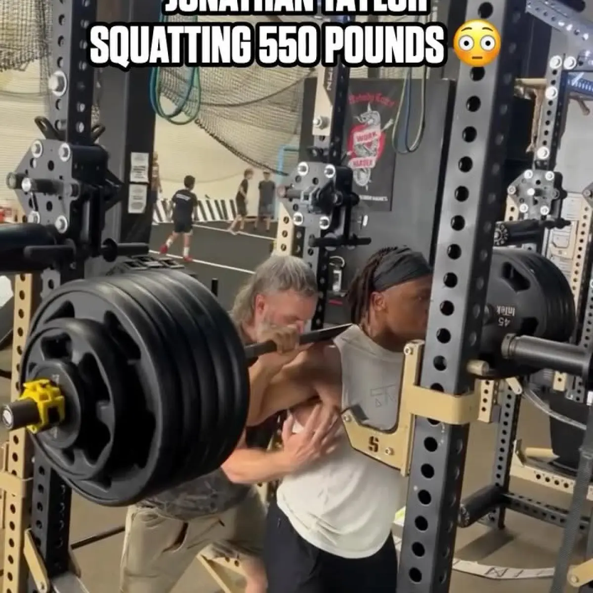 NFL Star Lifts Weight With Unmatched Ease NFL talent pushes limits in a striking weight session, blending power with exact training!