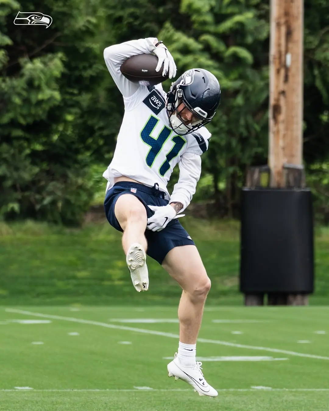 Seahawks Beast Mode Celebration Captivates Fans
