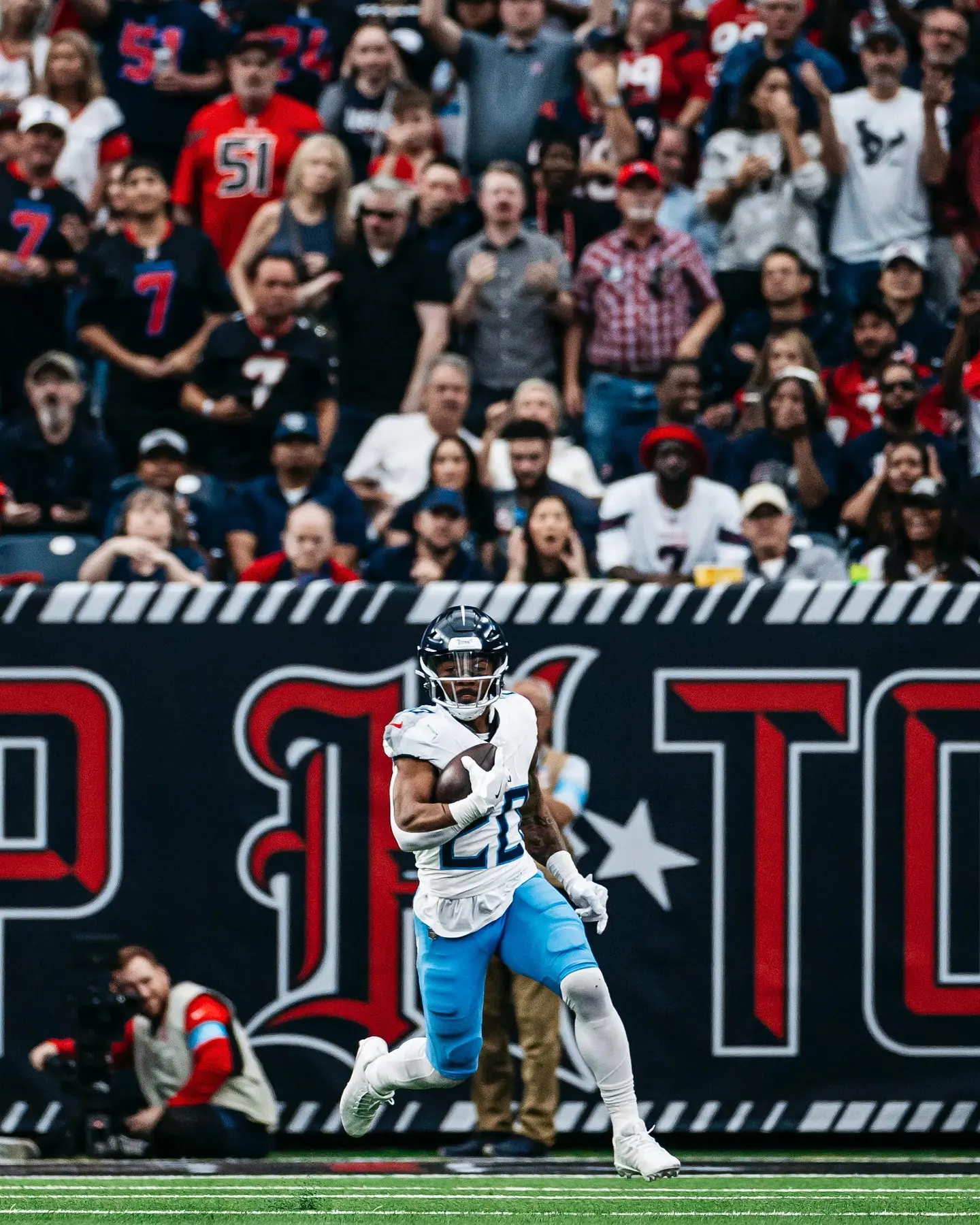 Titans Unveil Candid Team Moments